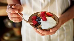 Kết hợp chế độ ăn uống với hoạt động thể chất